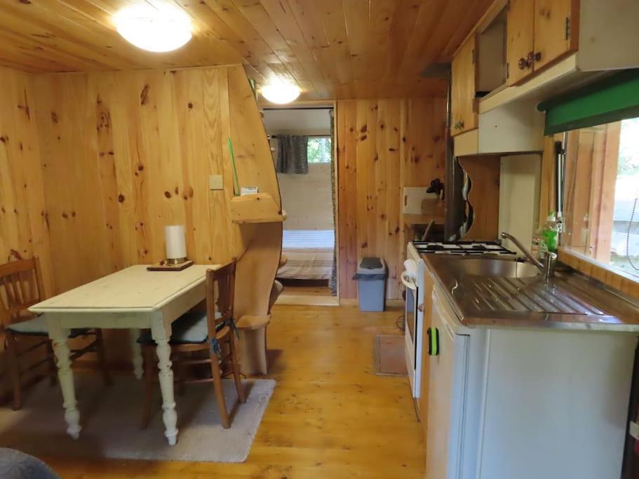 Cosy Cabane Montbrun-Bocage Exteriör bild